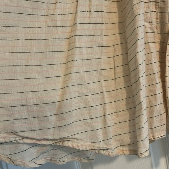 Universal Thread womens blouse size M beige/pink and black design 💯 cotton - Picture 4 of 9